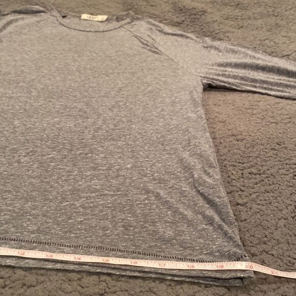 UGG Long Sleeve T-Shirt - Picture 7 of 11